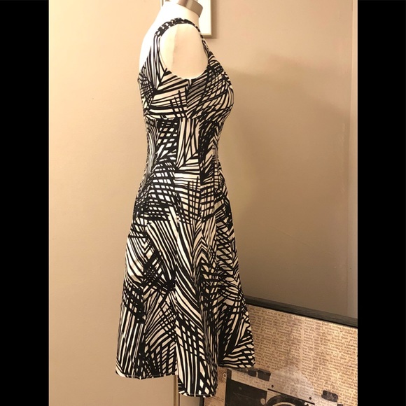 London Times Palm Leaf Print Dress - Picture 3 of 7